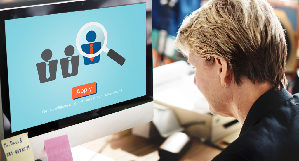 <strong>Mastering Online Job Applications: A Complete Guide</strong>